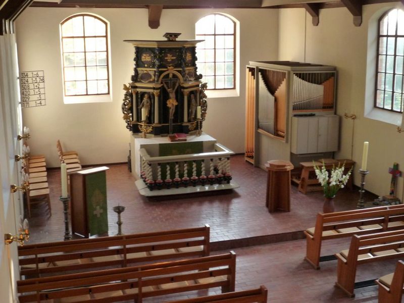 Altar und Orgel