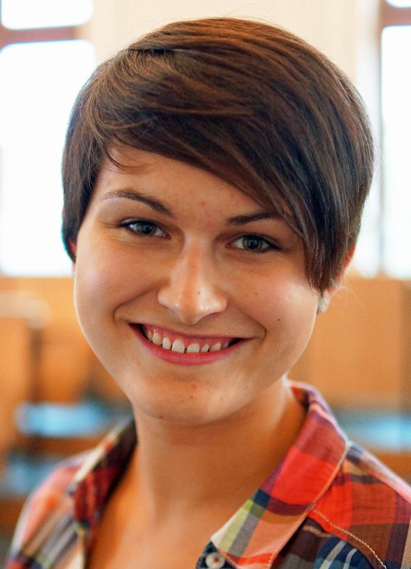 Neele Stehr (20) aus Lübeck studiert in Rostock Religion und Deutsch auf Lehramt für Regionalschulen (Foto: D. Vogel)