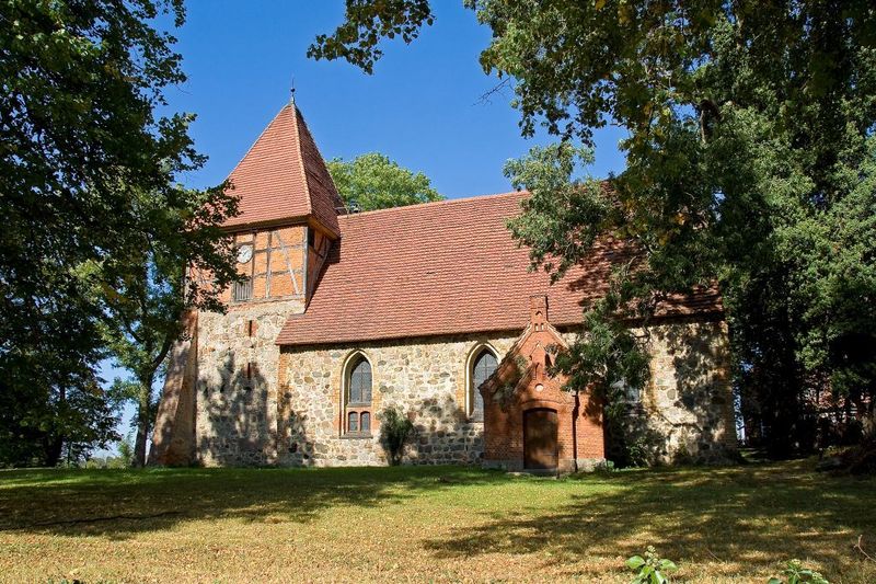 Feldsteinkirche in Baumgarten
