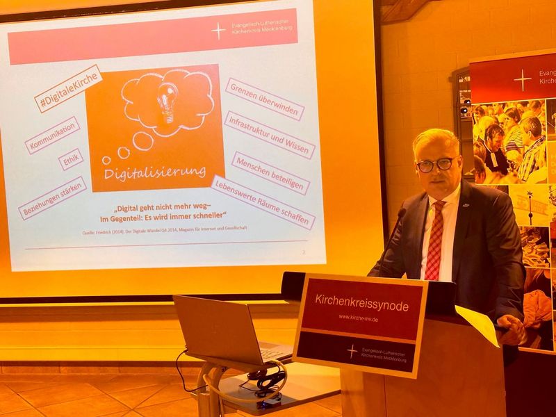 Matthias Effenberger stellte die Digitale Agenda des Kirchenkreises vor