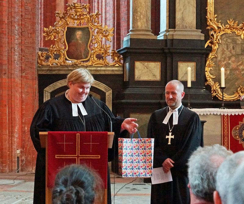 Pröpstin Sabine Schümann und Propst Dirk Fey