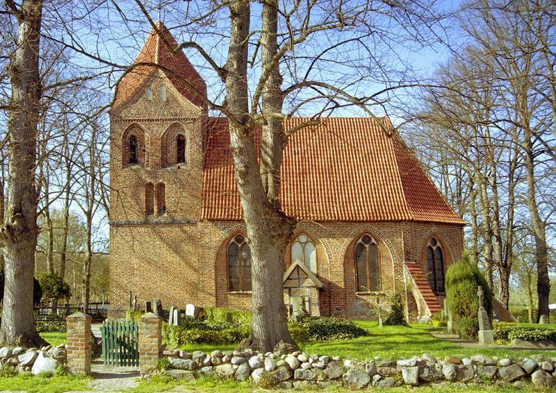 Kirche Dorf Mecklenburg