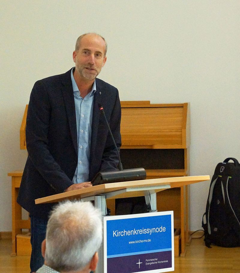 Propst Dr. Tobias Sarx